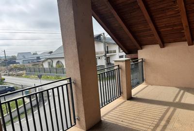 Casa superba intr-o zona lini?tita 4 dormitoare, 3 - 2