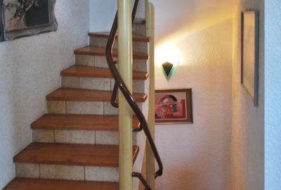 Casă în Topoloveni - 9