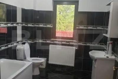 Casă cu Teren 759 Mp în Central - 10