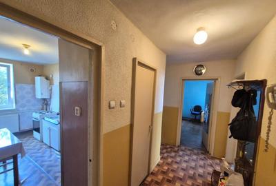 Apartament 3 camere *etaj 2 - decomandat* - str. Zambilelor - 4