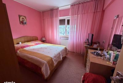 Apartament cu 4 camere decomandat în Central - 13