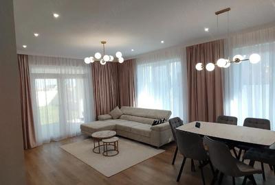 Casă cu 7 camere cu Teren 559 Mp în Central - 9