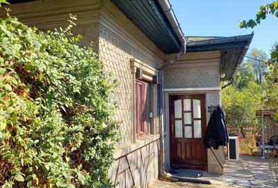 Povernei Bragadiru casa 55 mp, teren 1274 mp cu livada - 2