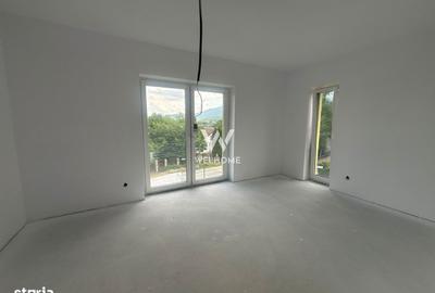 Casă cu 4 camere cu Garaj în Sadu - 9