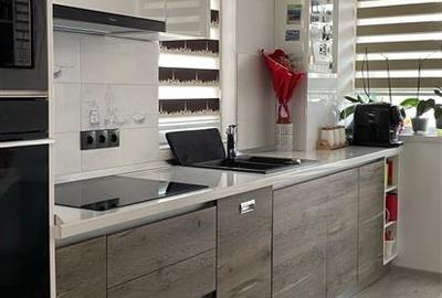 Apartament cu 2 camere decomandat, mobilat în Tractorul - 7