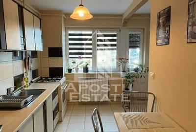 Apartament cu 2 camere decomandat în Intim - 4