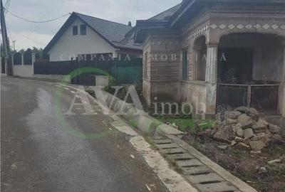 Casă cu Teren 600 Mp în Central - 2