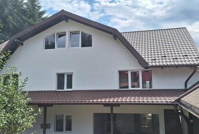 Casă cu 8 camere cu Teren 540 Mp în Poiana Țapului - 10
