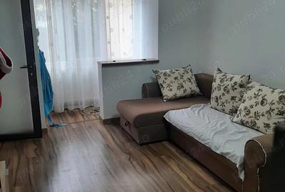 Vand garsoniera spa?ioasa ! - 2