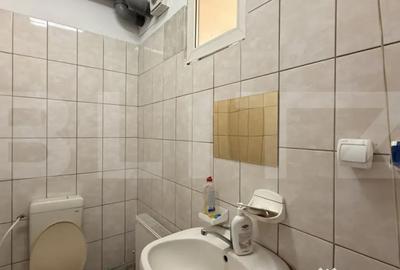 Spațiu comercial, de 307 mp, în Central - 1