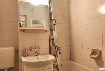 Apartament cu 3 camere decomandat în 22 Decembrie - 5