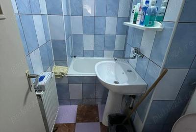 Apartament cu 3 camere semidecomandat în Periferie - 5