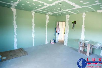 Casă cu 6 camere cu Teren 2564 Mp în Mineri - 4