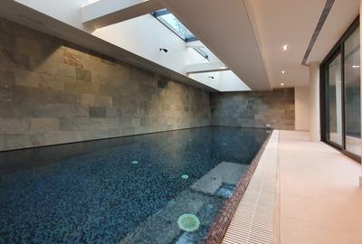 Elegant 4 bedroom modern villa with indoor swimming pool for rent - 24