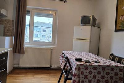 OCAZIE! Apartament 2 camere zona BUCOVINA etaj 3 cu 2 balcoane model mare - 12