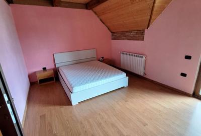 Casă cu 4 camere cu Teren 1000 Mp în Central - 1