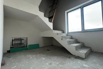 Penthouse cu 4 camere decomandat în Prelungirea Ghencea - 8