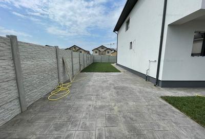 Duplex cu 4 camere cu Teren 250 Mp în Exterior Est - 3