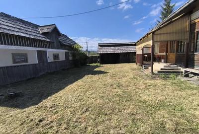 Casă cu 4 camere în Poiana Stampei - 2