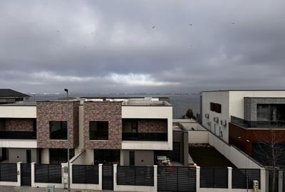 Apartament cu 3 camere semidecomandat în Central - 3