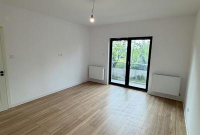 Casă cu 4 camere în Cârcea