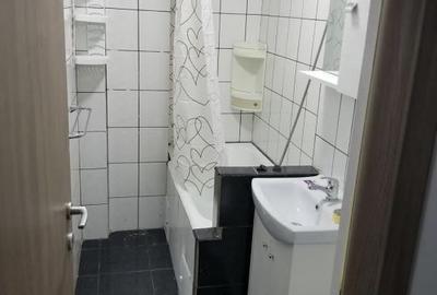 Garsonieră decomandată în Central - 4