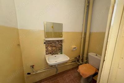 Apartament cu 3 camere decomandat în Micro 18 - 2