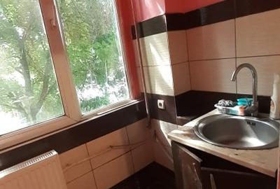 Apartament cu 3 camere decomandat în Aeroport - 9