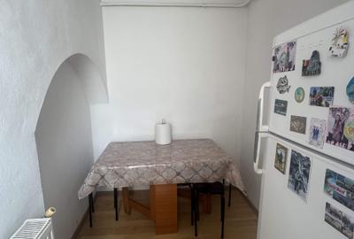 1 cam, etaj 1, 26 mp, bloc caramida, zona Zahana - 9