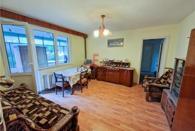 Apartament 3 camere,etaj 1,Tudor,2 balcoane mari,Targu Mures