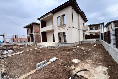 Casă individuală cu 5 camere cu Canalizare în Dobroești - 2