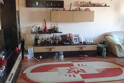 Inchiriez, Vand apartament central 3 camere decomandate, complet mobilat ?i utilat, AC, CT. - 5