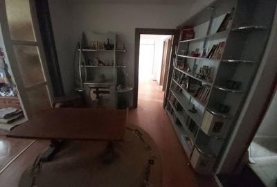 Apartament cu 3 camere decomandat în Dacia - 8