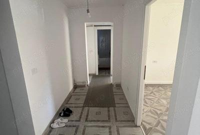 Petrom ,3 camere decomandate , TOTUL NOU, cod CE 1021 - 10