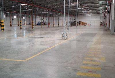 Spațiu comercial, de 10,766 mp, în Central - 6
