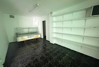 Spațiu comercial, de 47 mp, în Central - 3