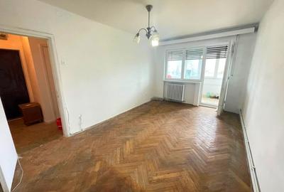 Apartament cu 3 camere decomandat în Podu Roș - 1