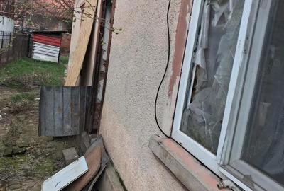 Casă cu Teren 221 Mp în Central - 1
