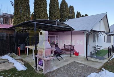 Casă cu 4 camere cu Teren 722 Mp în Podul Vadului