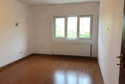 Casă cu 3 camere în Colentina - 9