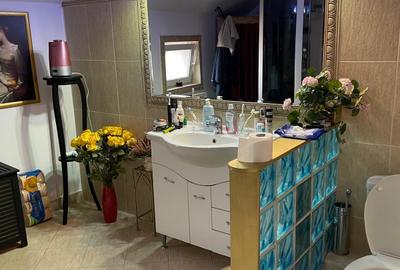 Casa deosebita P+E+M  Central-Biserica - 21