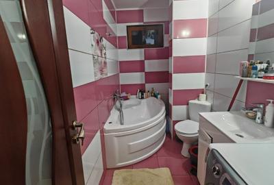 3 CAMERE | INEL 2 | BLOC 2015 - 8