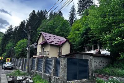 Casă cu 4 camere cu Teren 500 Mp în Sinaia - 2