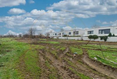 Teren de 500 mp, în Central