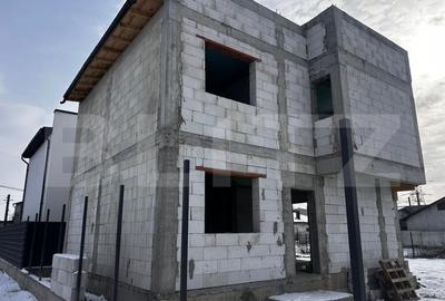 Casă individuală cu 4 camere cu Canalizare în Exterior Nord - 2