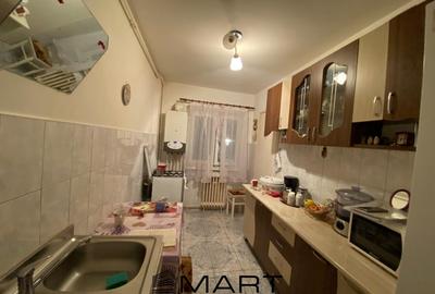 Apartament cu 2 camere decomandat, V Aaron - 2