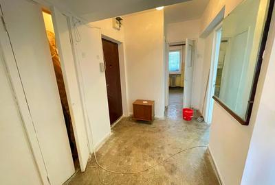 Apartament cu 3 camere decomandat în Podu Roș - 3