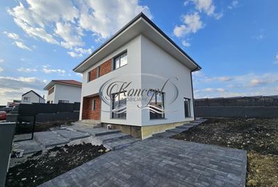 Casă individuală cu 4 camere cu Canalizare în Chinteni - 1