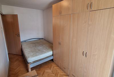 72500 euro!! Ap. cu 3 Camere Et 4 Zona Girocului-Baricada - 9