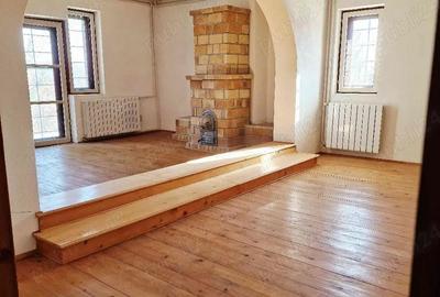 Casă cu 6 camere cu Teren 3659 Mp în Breaza de Sus - 7
